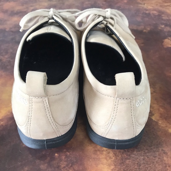 Ecco Tan Suede Shoes - Picture 6 of 9